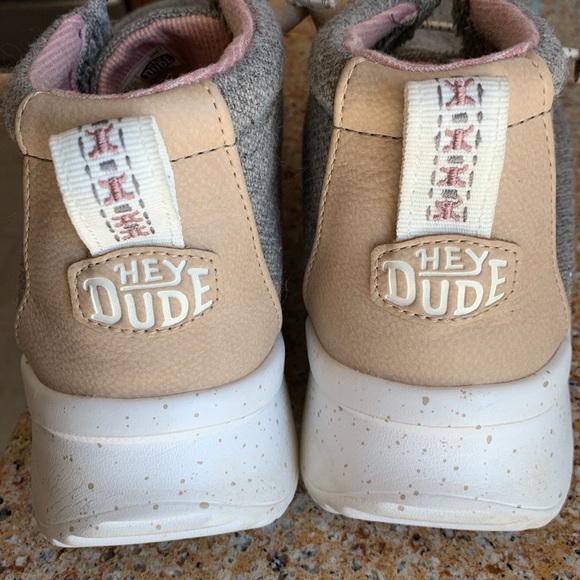 Hey Dude boot shoes Grey used W8 - Picture 3 of 6